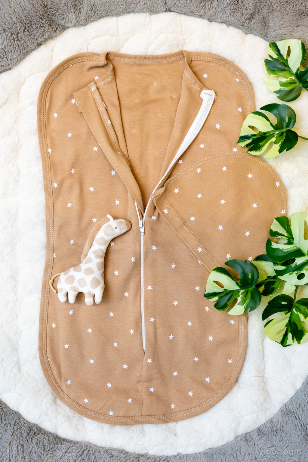 Outseam Newborn Sleep Cocoon Brown — detail view 3